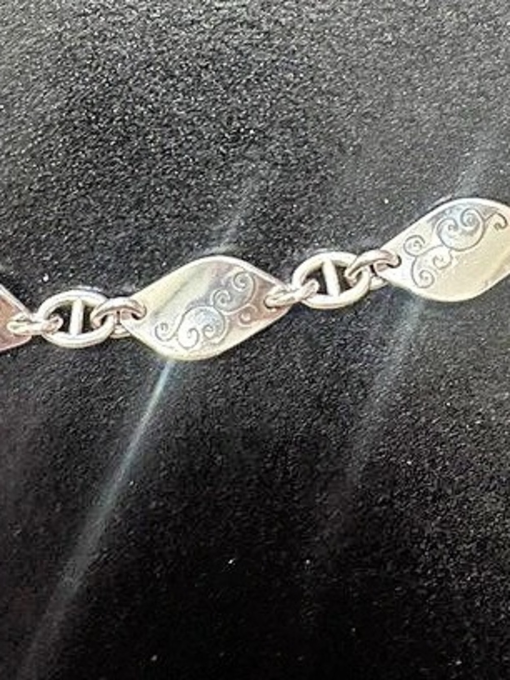 Brighton Silver Tone Scroll Leaf Link Bracelet B Logo Charm